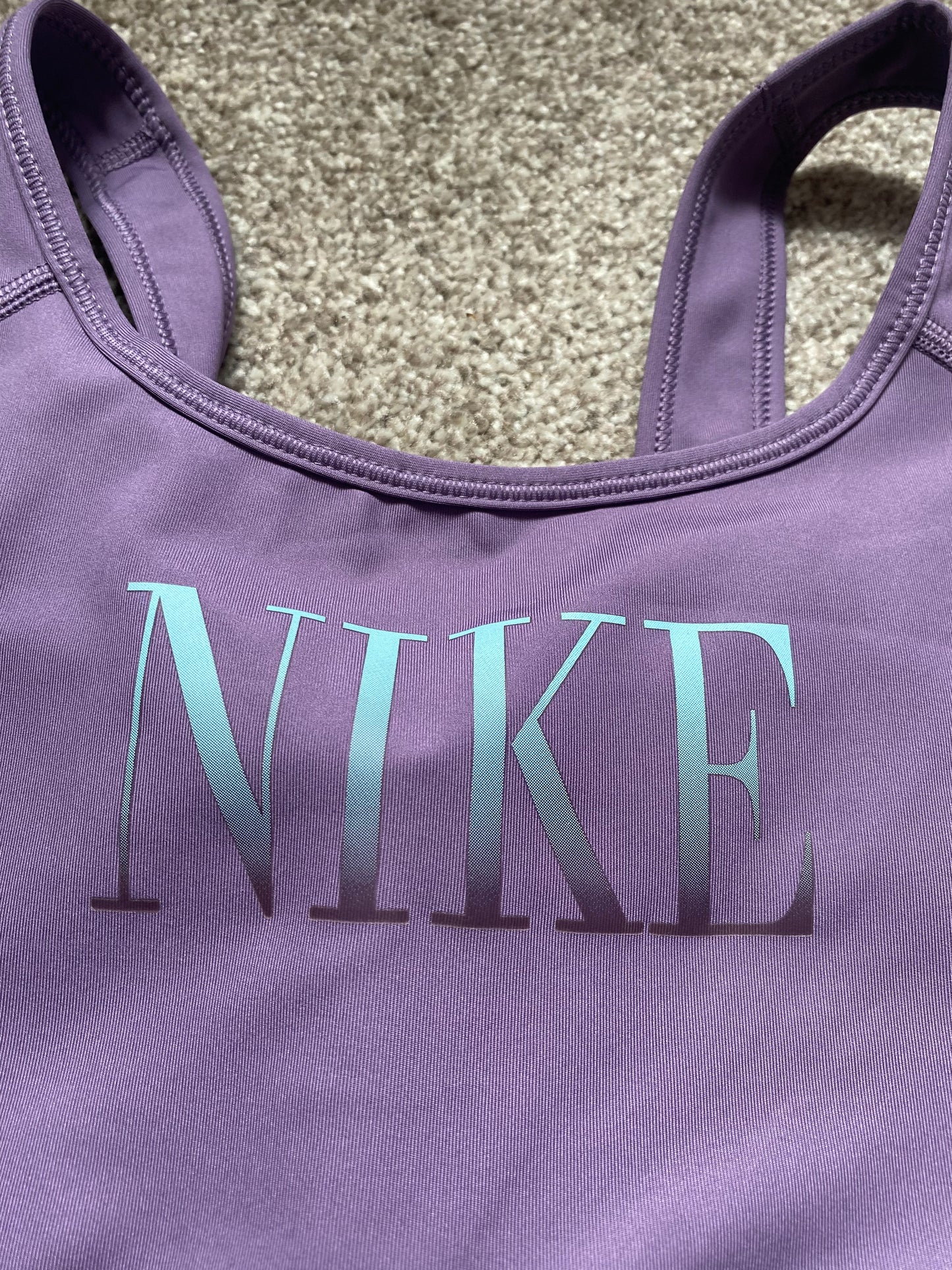 NIKE Women’s Padded Purple Sports Bra 8-10