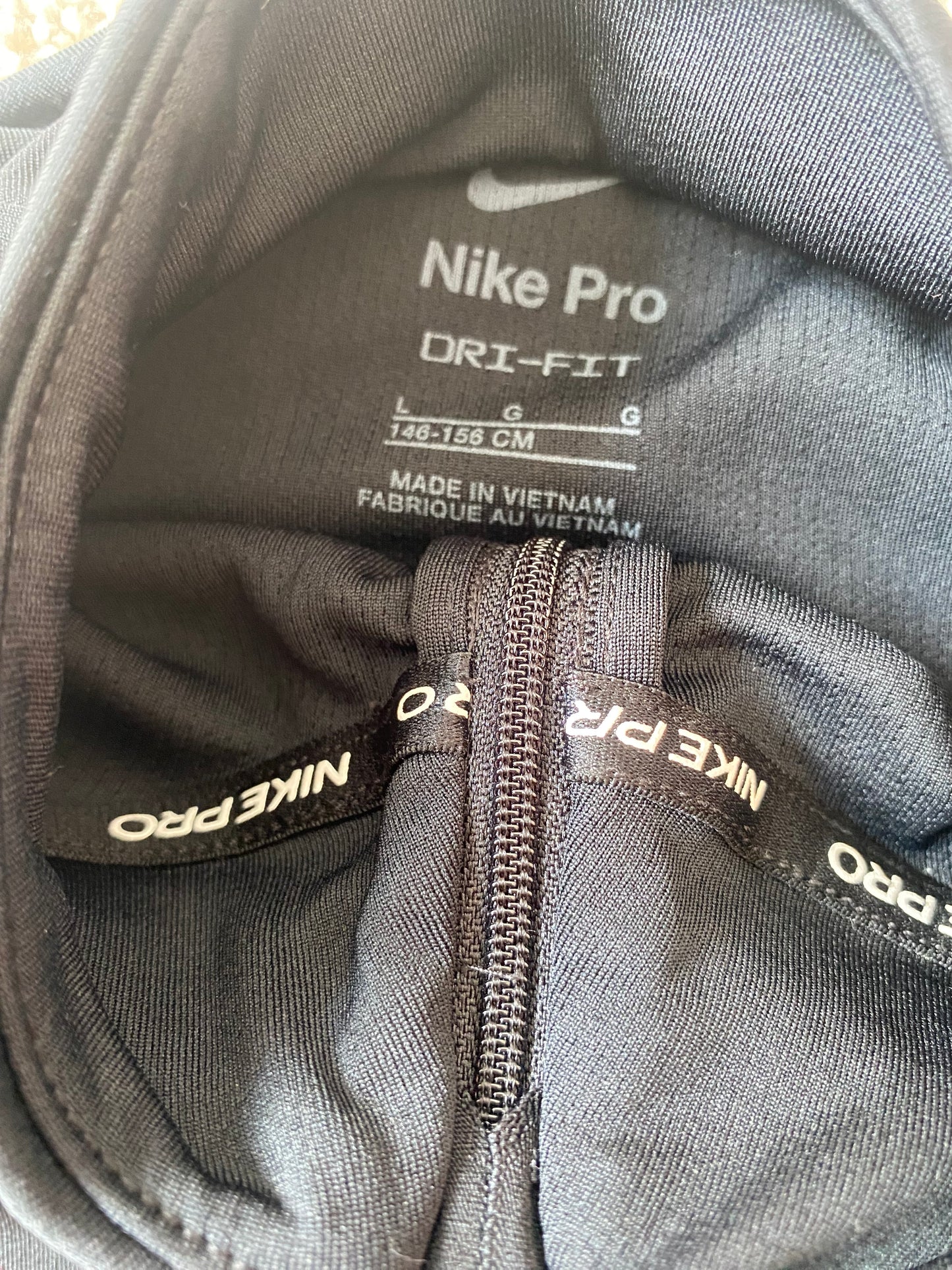NIKE PRO Dri Fit Girls 1/4 Zip Long Sleeve Black Top Age 12-13