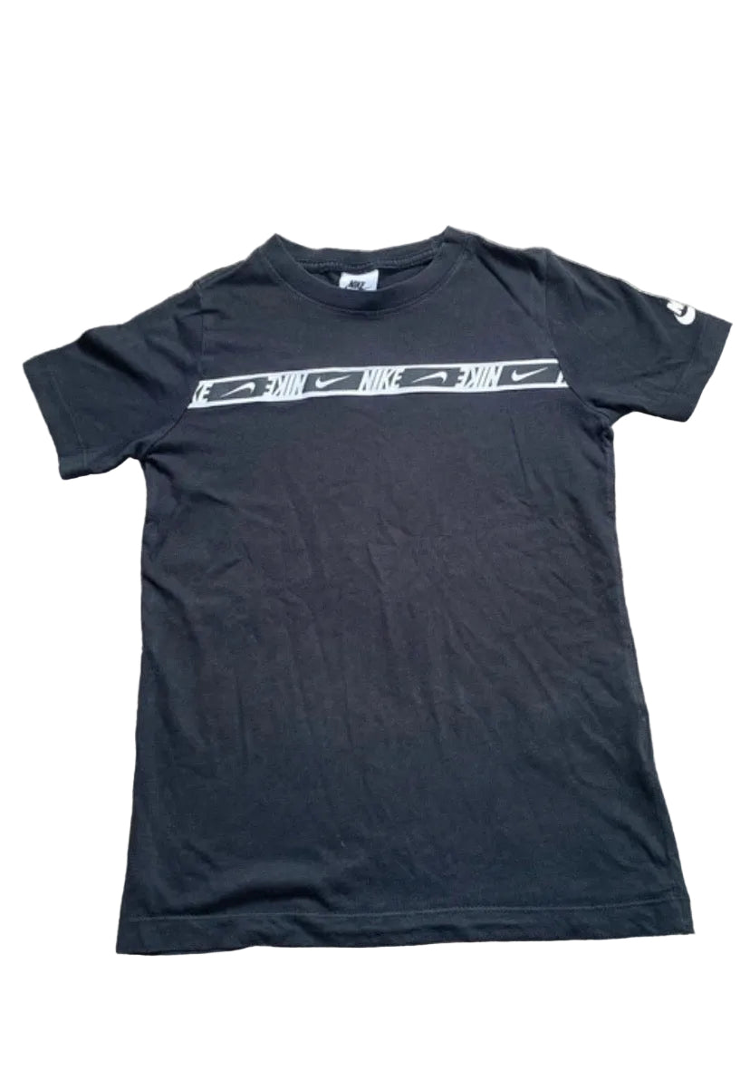 NIKE Boys Black T-shirt Age 10-12