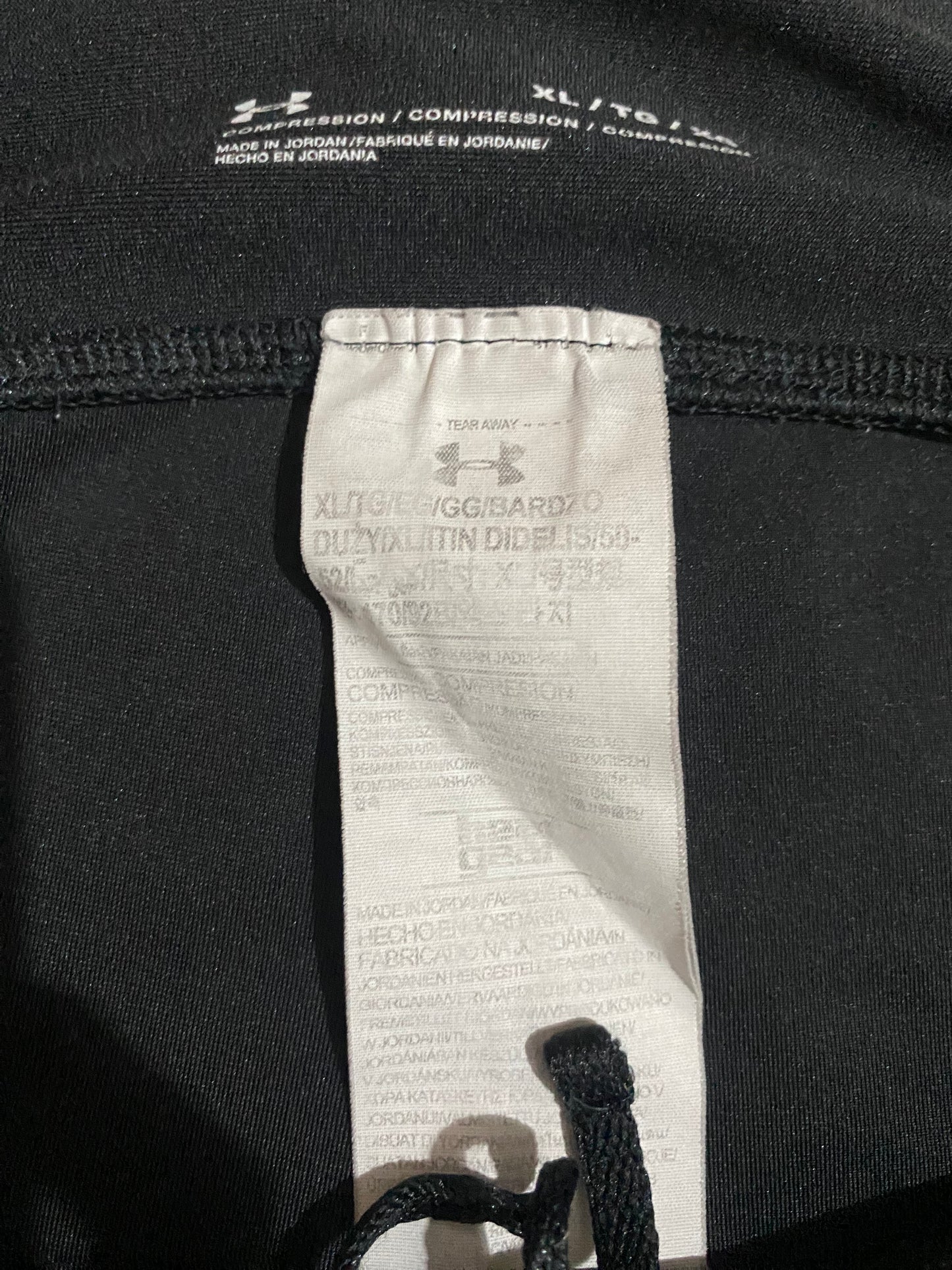 Under Armour Women’s Black 3/4 Leggings Size 16-18