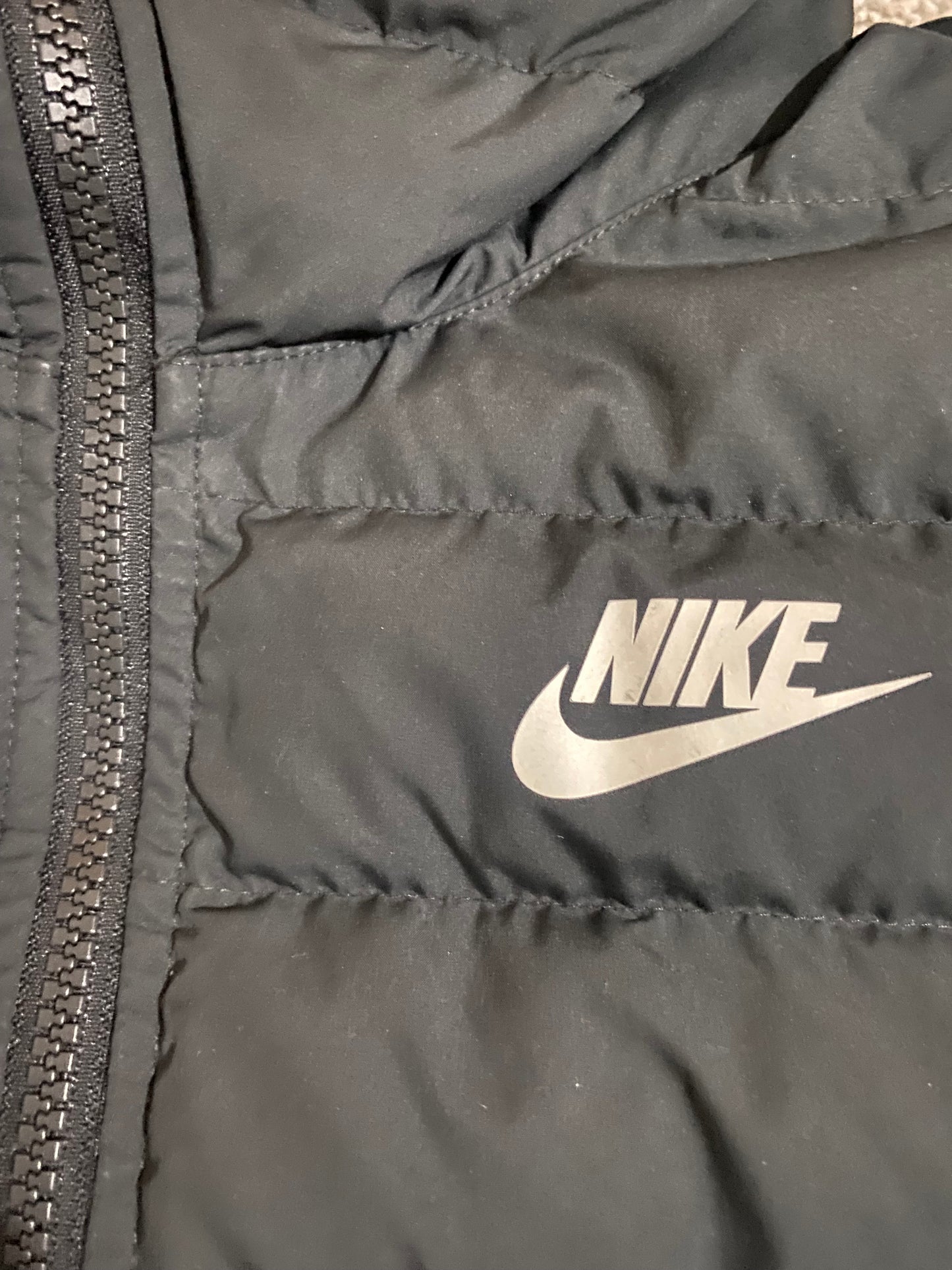 NIKE Unisex Black Puffer Jacket Age 10-12