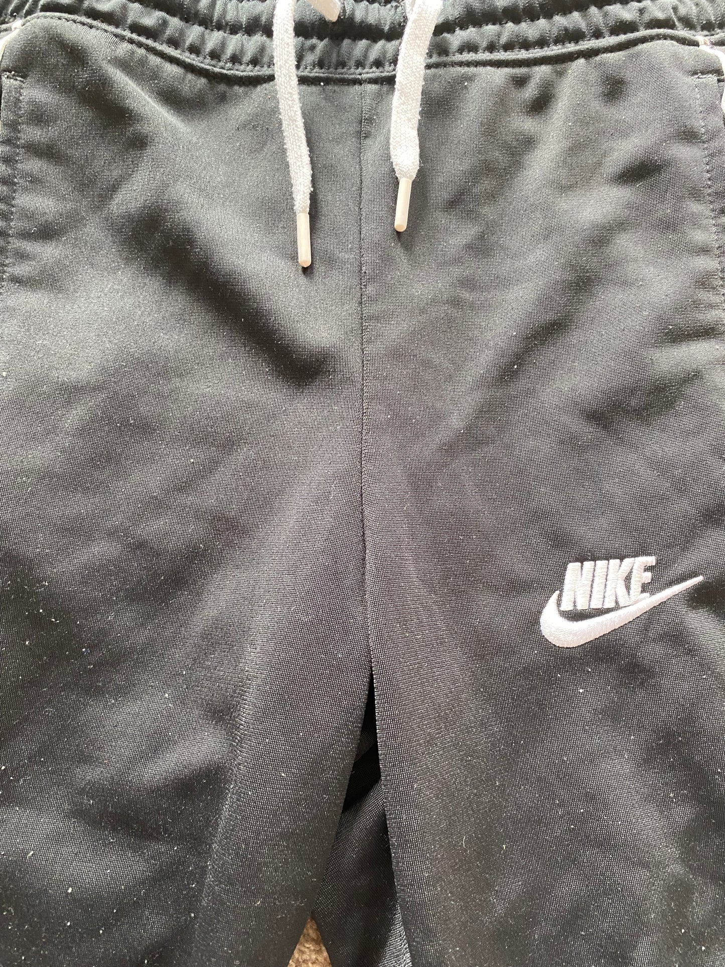 NIKE Girls Black Tracksuit with Cropped Jacket Age 8-10