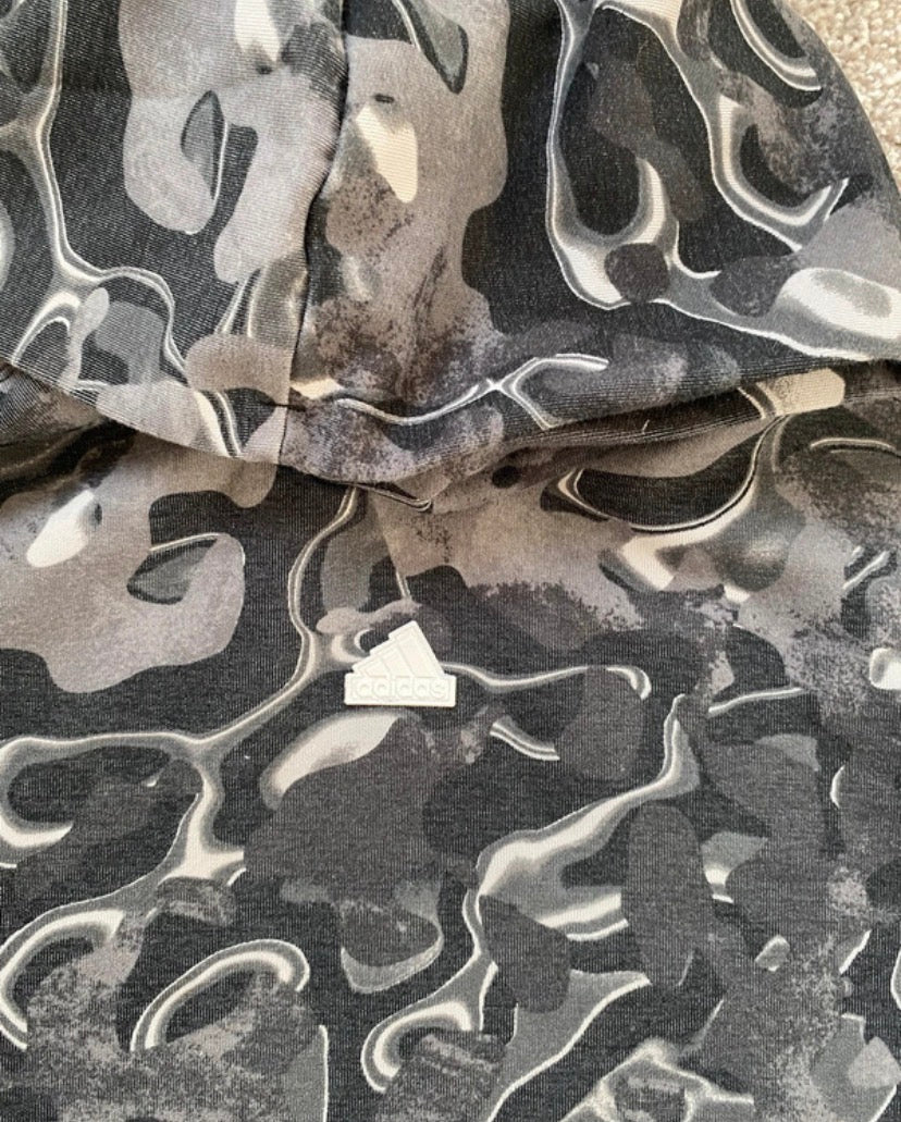 ADIDAS Boys Patterned Black Grey Hoodie Age 7-8