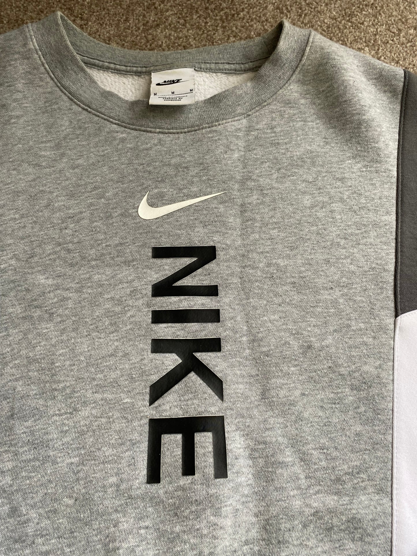 NIKE Mens Grey Sweatshirt Medium