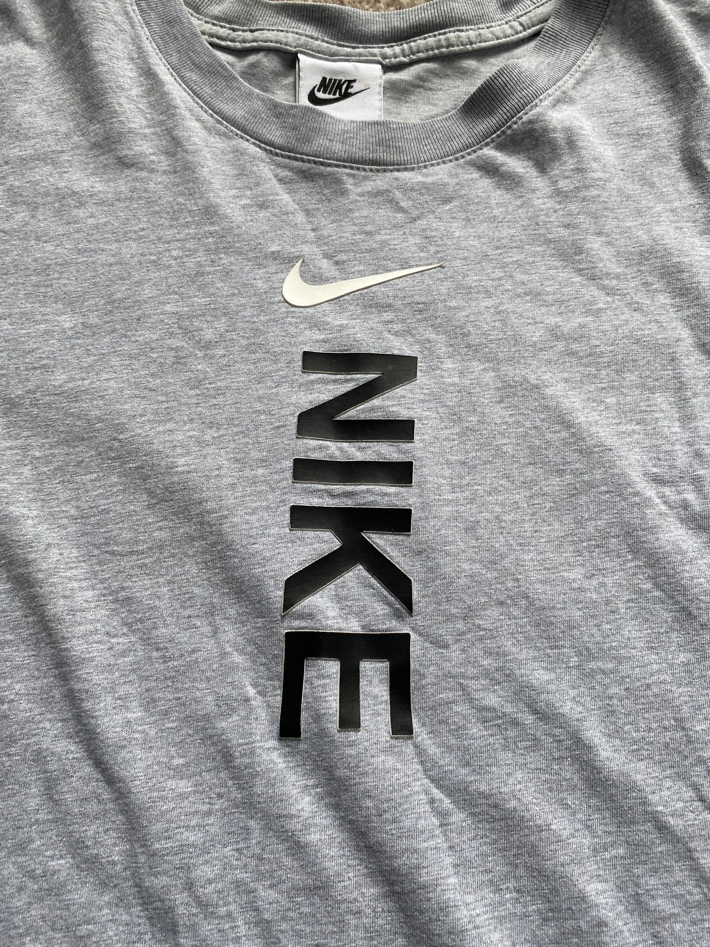 NIKE Mens Grey and White T-shirt Medium