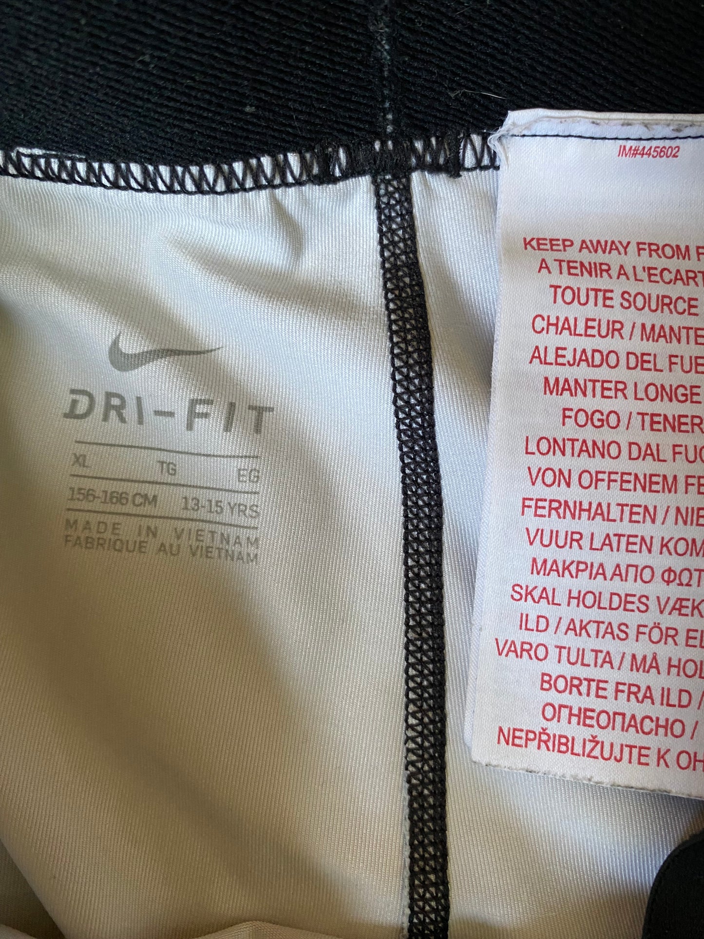 NIKE PRO Dri Fit Girls Black and Grey Patterned Leggings Age 13-15