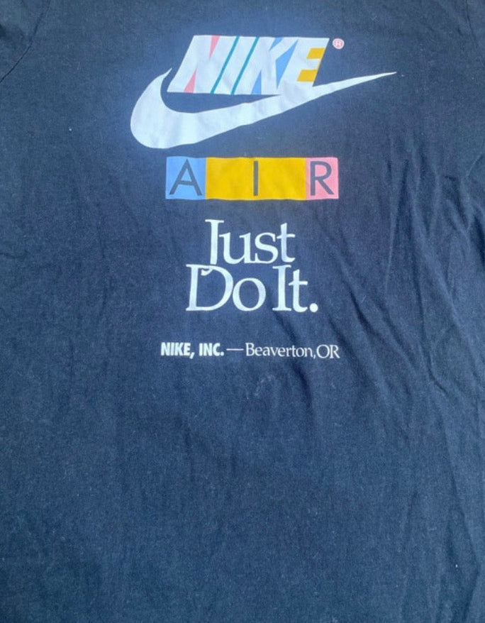 NIKE AIR Boys ‘Just Do It’ Black T-shirt Age 12-13